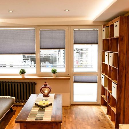 Chmielna Wood Lux Apartamento Varsóvia Exterior foto