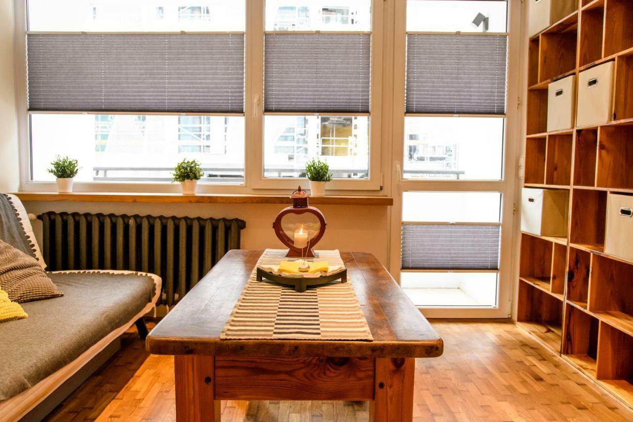 Chmielna Wood Lux Apartamento Varsóvia Exterior foto