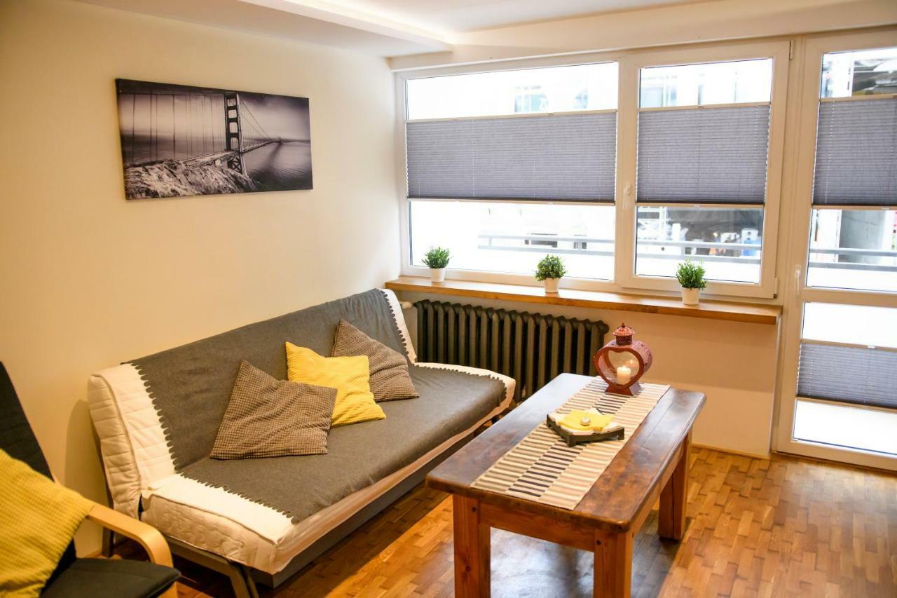 Chmielna Wood Lux Apartamento Varsóvia Exterior foto