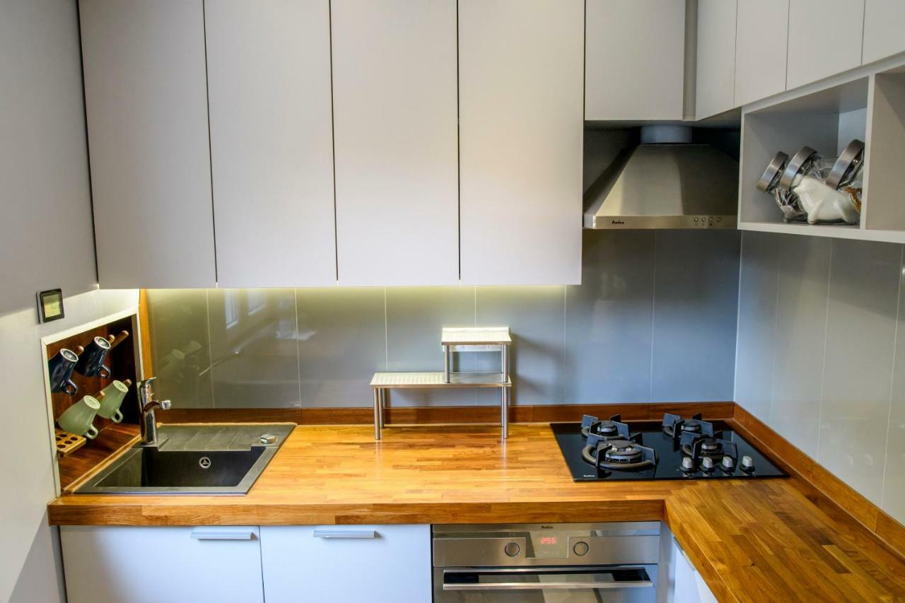 Chmielna Wood Lux Apartamento Varsóvia Exterior foto